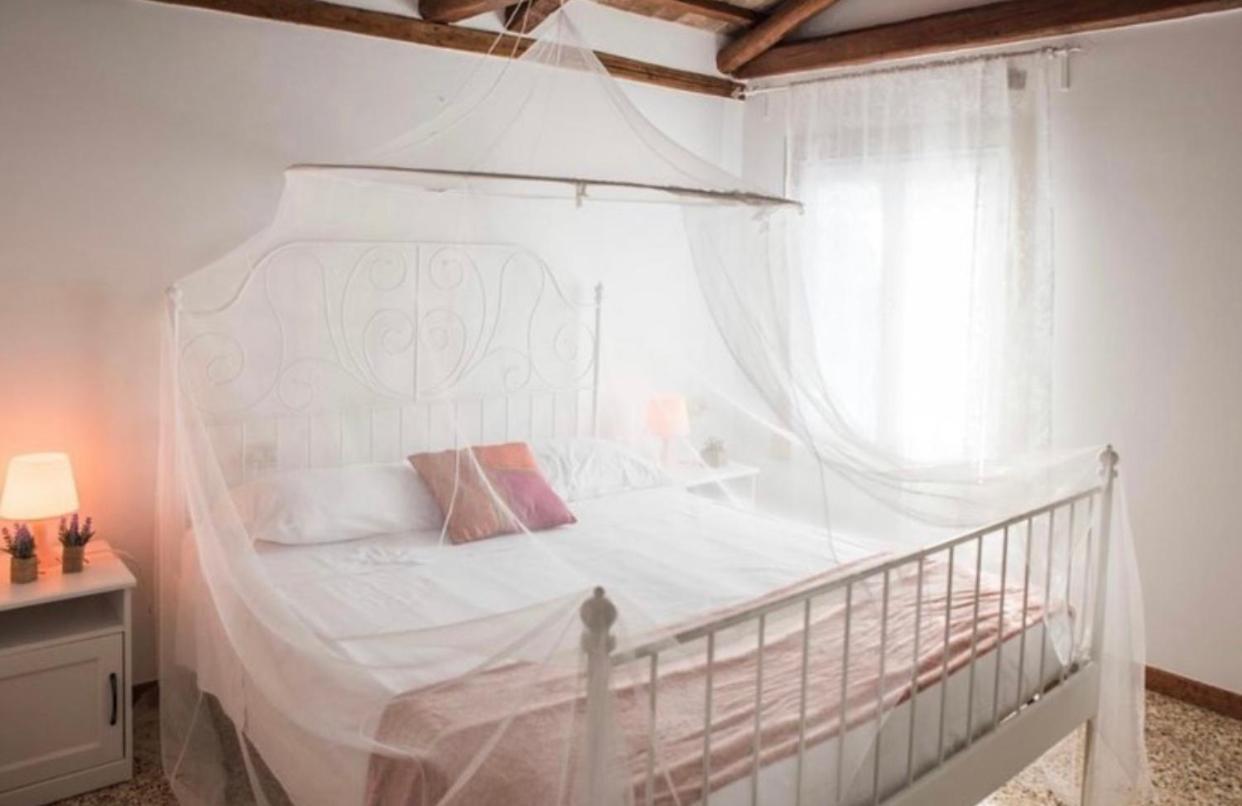 Salamon Guest House เวนิส ภายนอก รูปภาพ