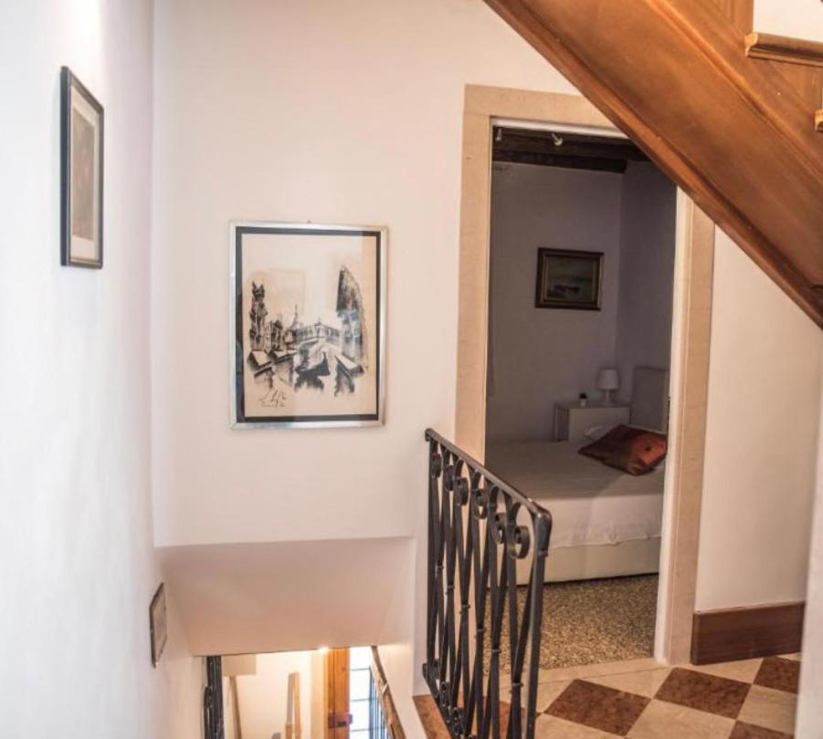 Salamon Guest House เวนิส ภายนอก รูปภาพ