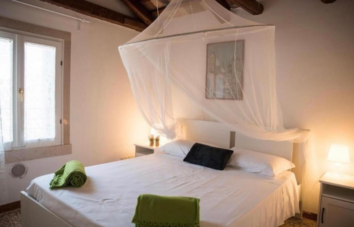Salamon Guest House เวนิส ภายนอก รูปภาพ