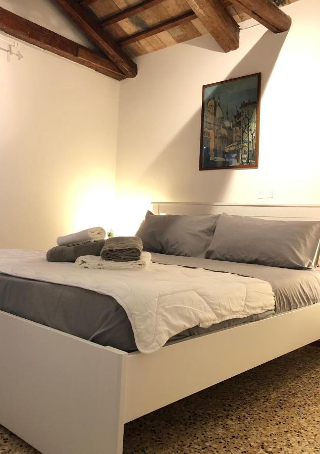 Salamon Guest House เวนิส ภายนอก รูปภาพ