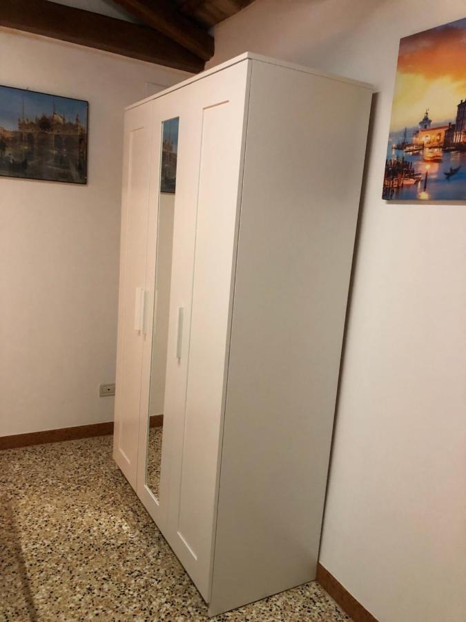 Salamon Guest House เวนิส ภายนอก รูปภาพ